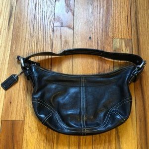 👜 Coach Black Leather Soho Shoulder Bag - EUC